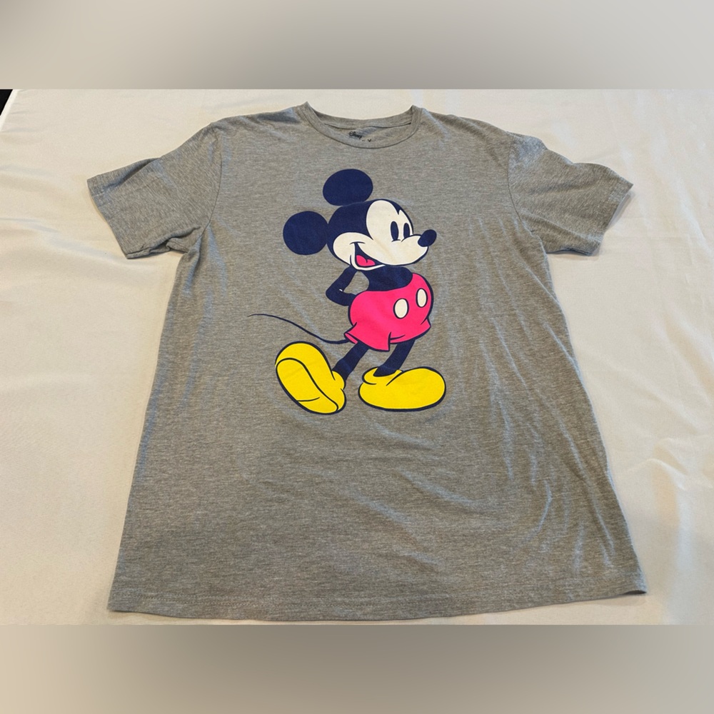 Disney Gray T-Shirt with Pink Mickey Mouse Size Medium